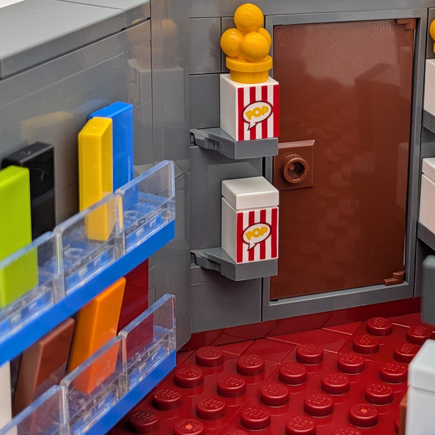 RADIO RENTAL BRICK BUILDING SET